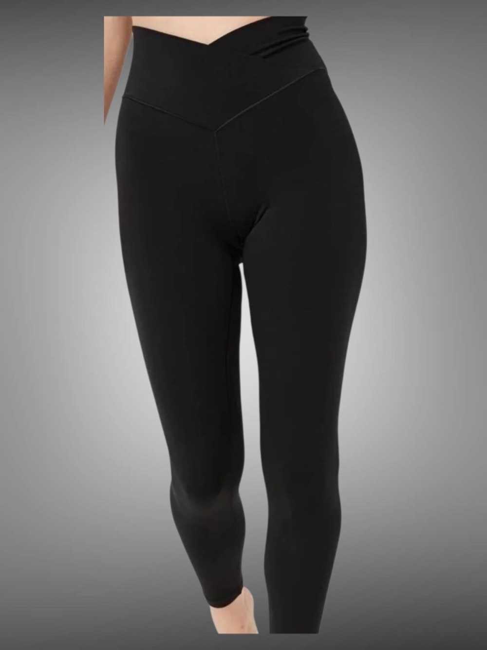 OFFLINE by Aerie Real Me CrossOver Leggings M. Black. New without Tags.